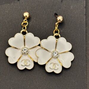 White and Gold Flower Earrings